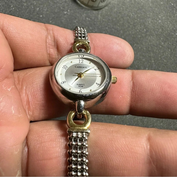 Carriage By Timex Silver Gold Tone Ladies Quartz Watch WR 30M Working - Picture 2 of 10
